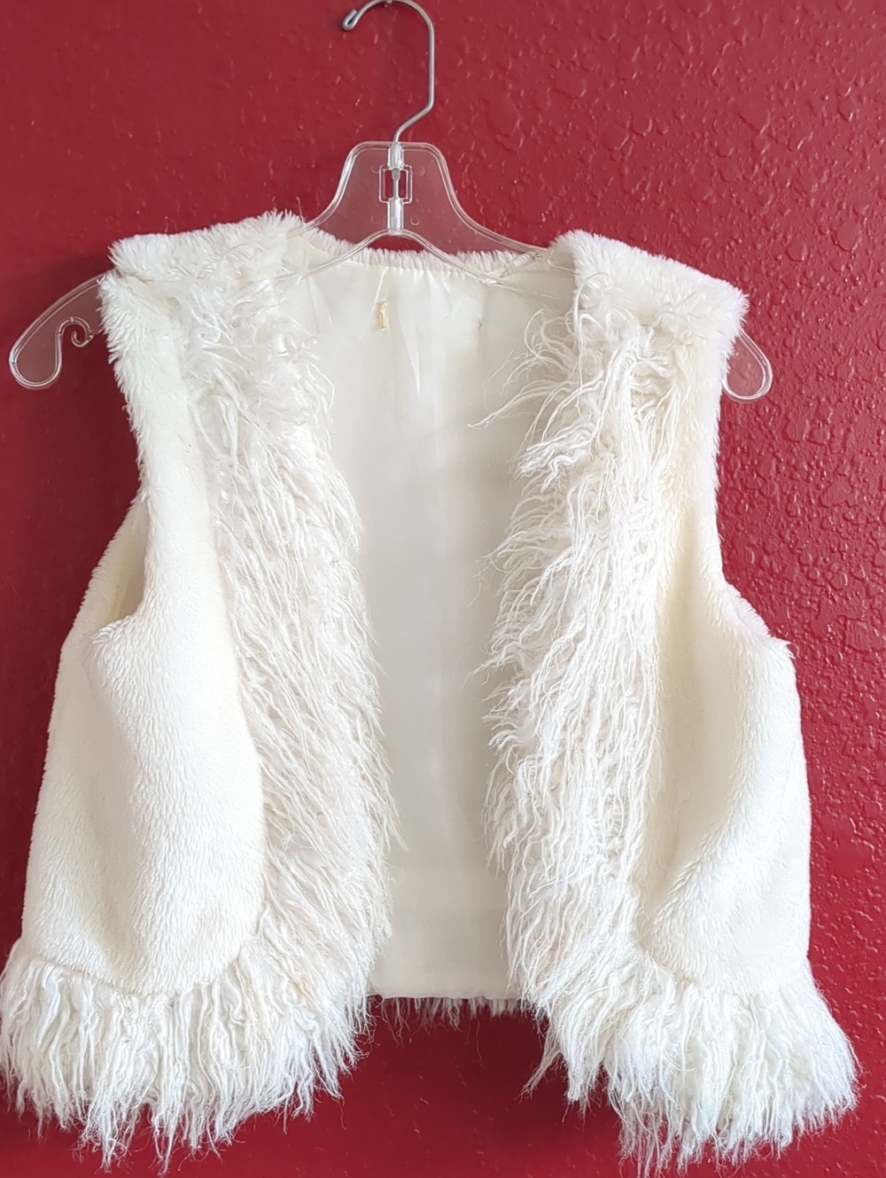 Women's Cream Faux Fur Vest - Stylish Layering With Polyerster Lining One Size